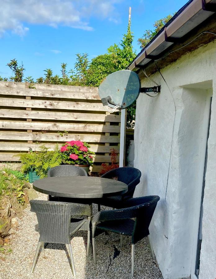 Holiday home Romantic Log-burner Cornish Private Garden Dogs Welcome